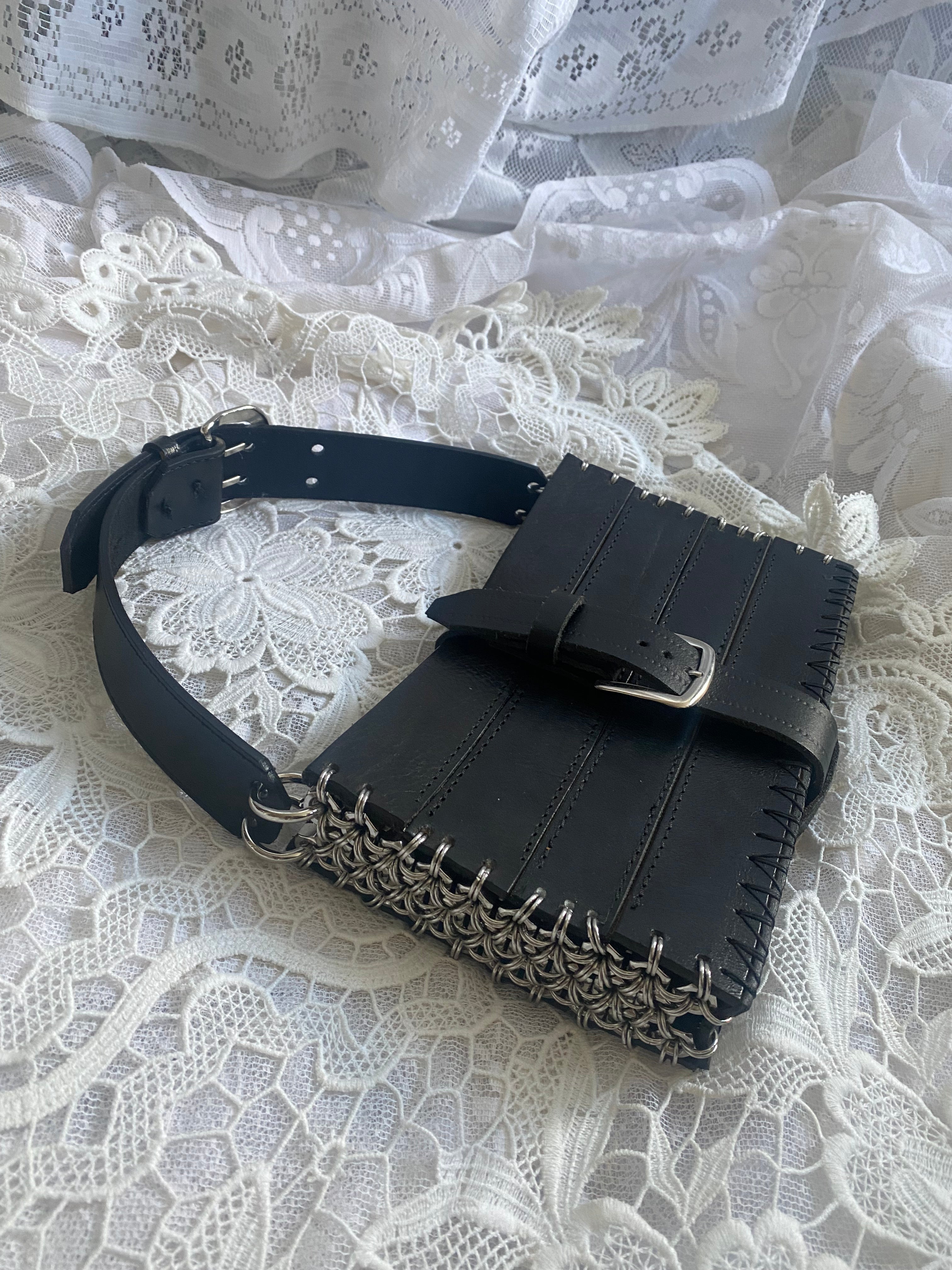 OG Baby – Sustainable Leather Handbag with Unique Chainmail Detail